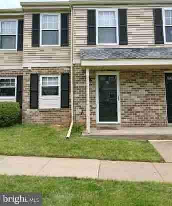 Building Photo - 38 Barclay Ct