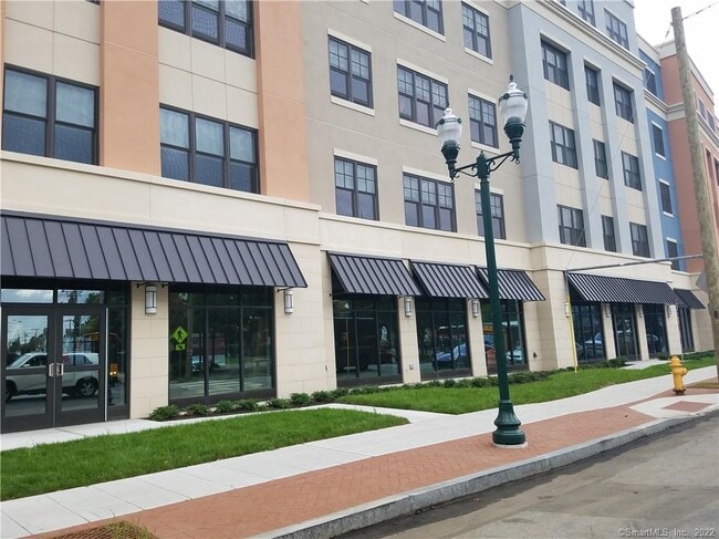Building Photo - 215 Stillwater Ave