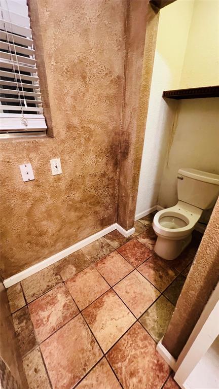 Building Photo - 107 W Odell St