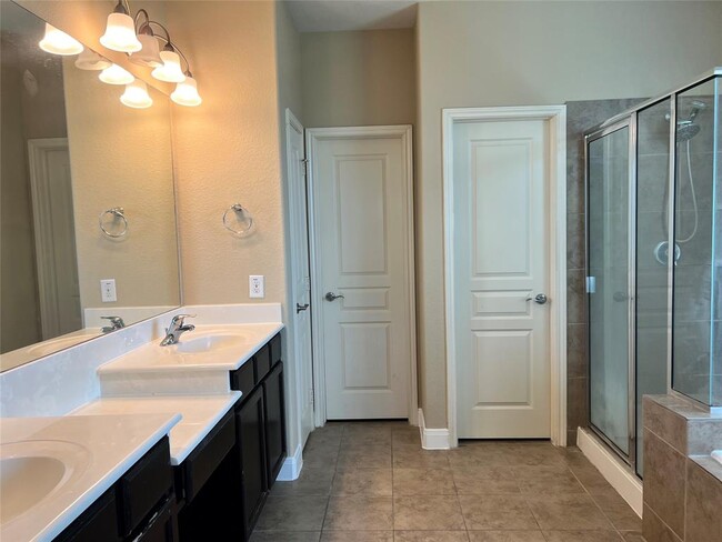 Building Photo - 4318 Bay Wind Ct