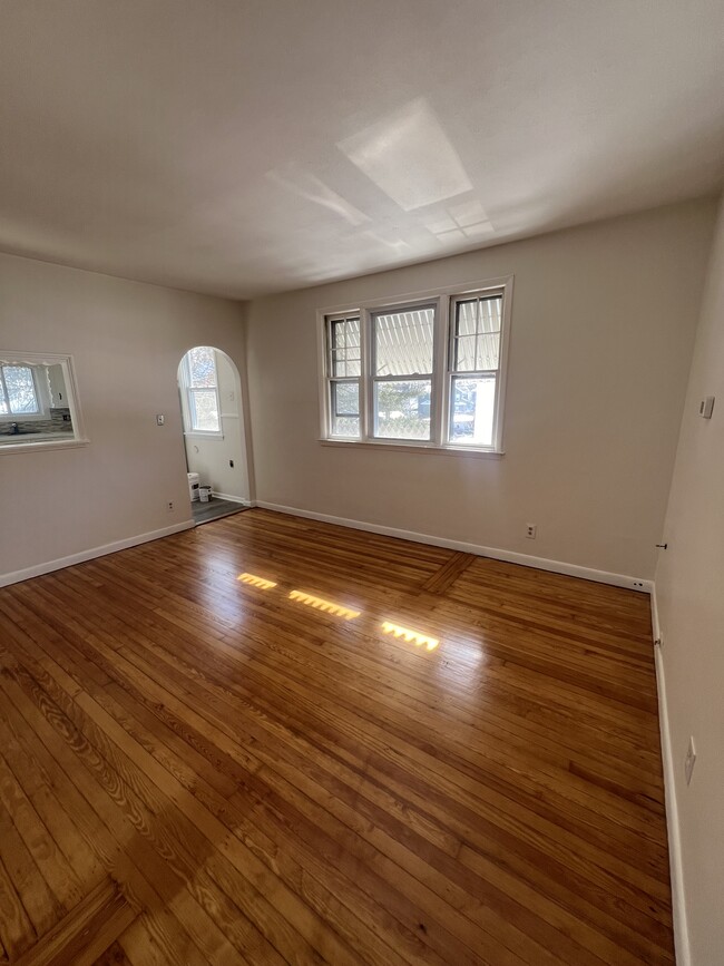 Bedroom 2 - 32 Pleasant St