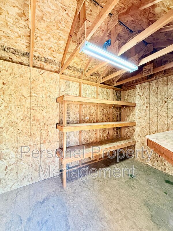 Building Photo - 5322 NE 95th St