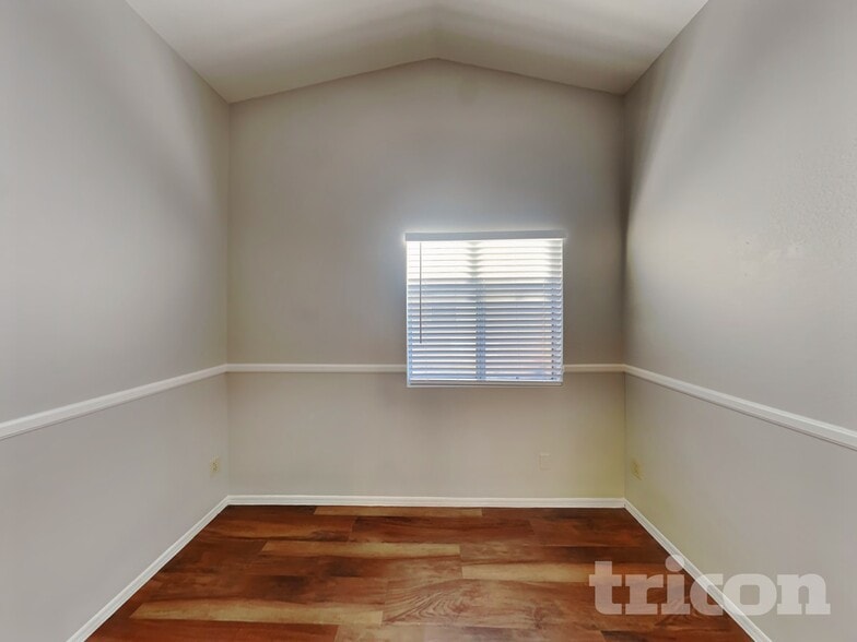 Building Photo - 3644 W Melinda Ln