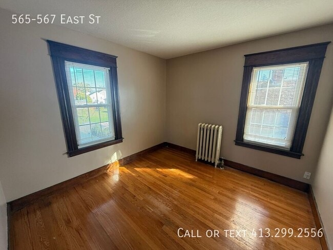 Building Photo - 565-567 East St-