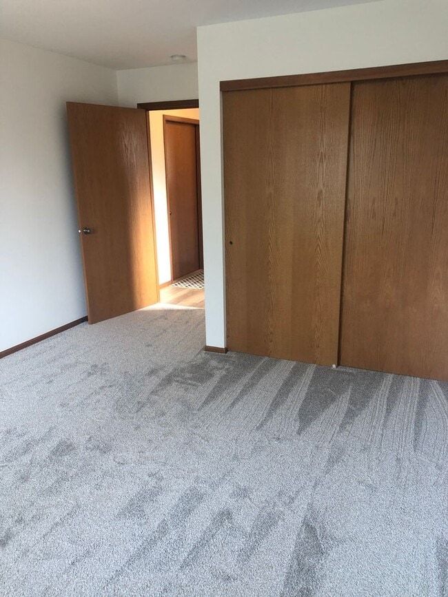 Building Photo - Adult Community (age restricted)
