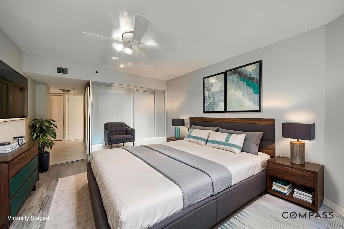 Building Photo - 7400 Radice Ct