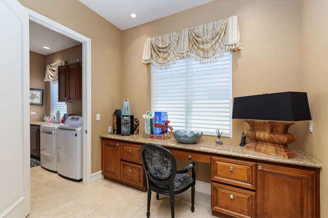 Building Photo - 75739 Via Cortona