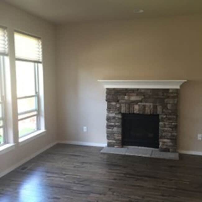 Building Photo - Charming 3 Bedroom Home in SE Bend with Spacious Backyard!