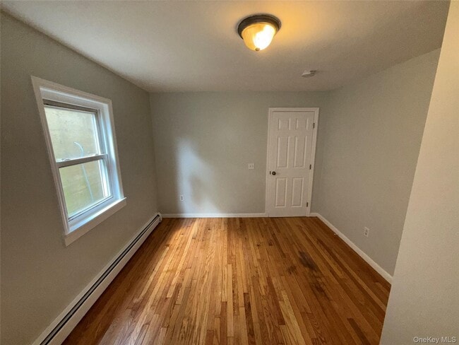 Building Photo - 18 Brook St