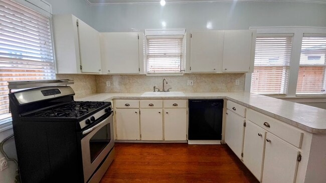 Building Photo - 2039 W Main St