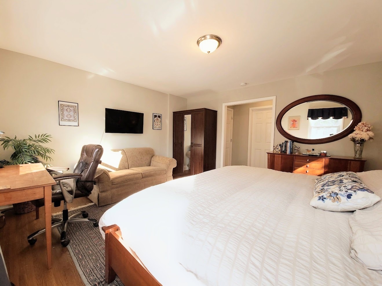 Master Bedroom Main Floor - 9605 Singleton Dr