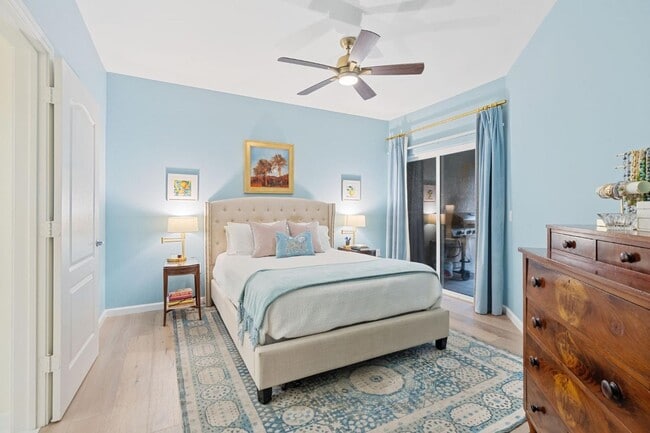 Building Photo - Luxury condo in Natomas!