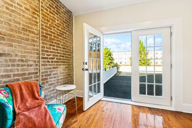 Building Photo - 1725 Robert C. Blakes Sr. Dr