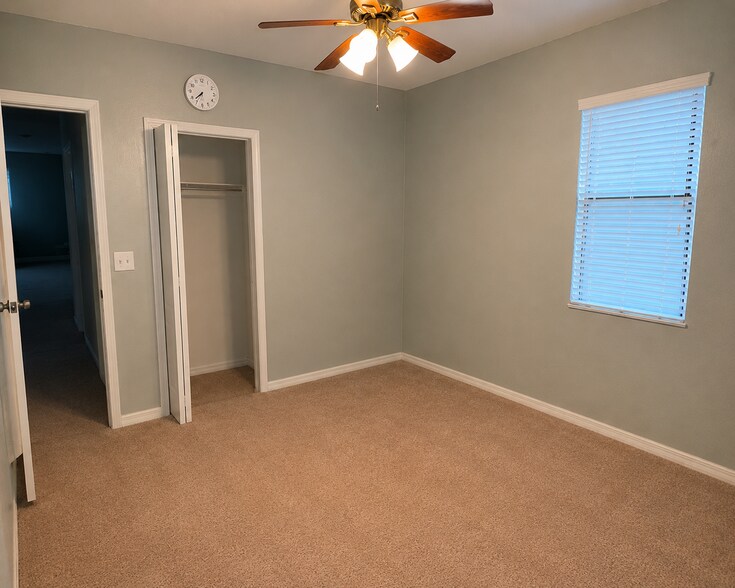 Building Photo - 11613 Brighton Knoll Loop