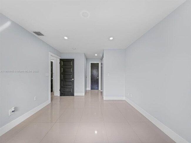 Building Photo - 7434 SW 127th Ct