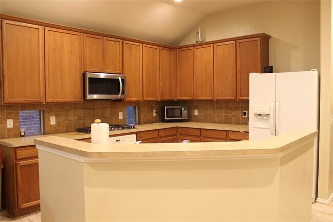 Building Photo - 3917 Glenwyck Dr