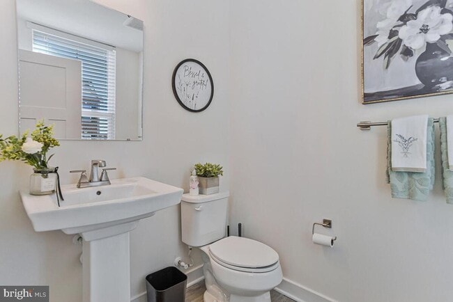 Building Photo - 10948 St Patricks Pk Aly