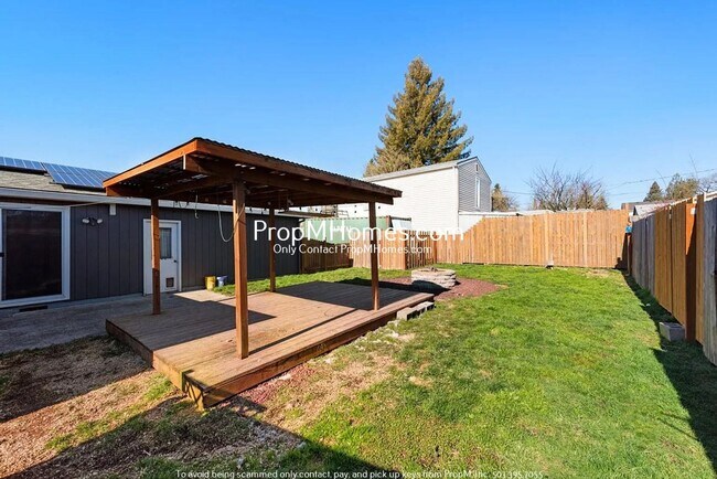 Building Photo - Updated Two Bedroom Home in Lafayette!