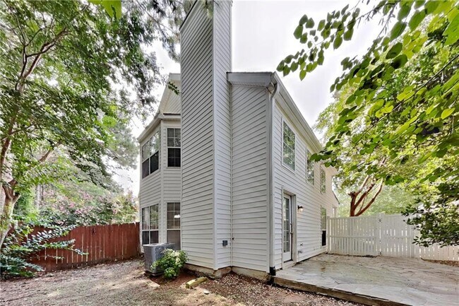 Building Photo - 3222 Avensong Village Cir