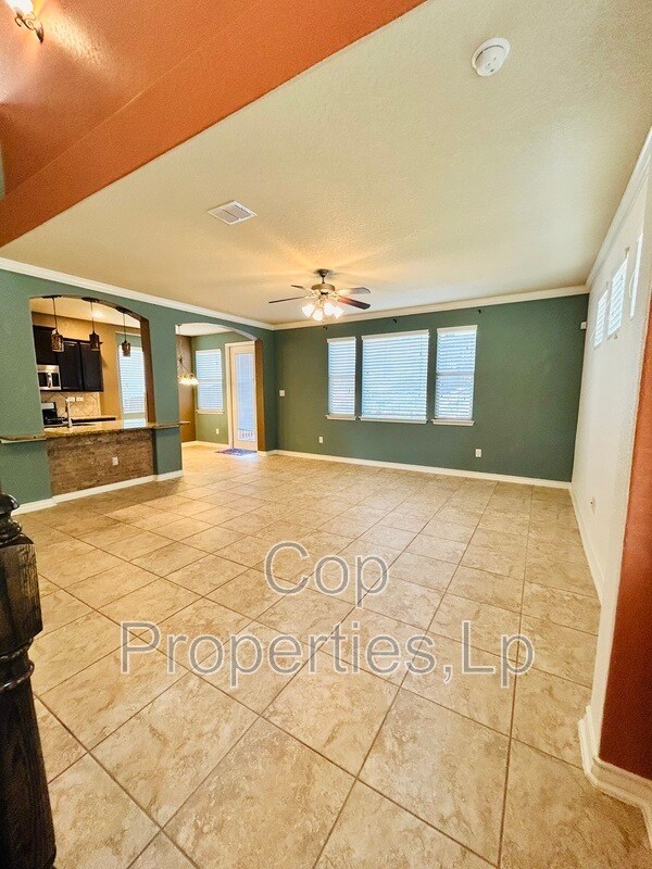 Building Photo - 1331 Tweed Willow