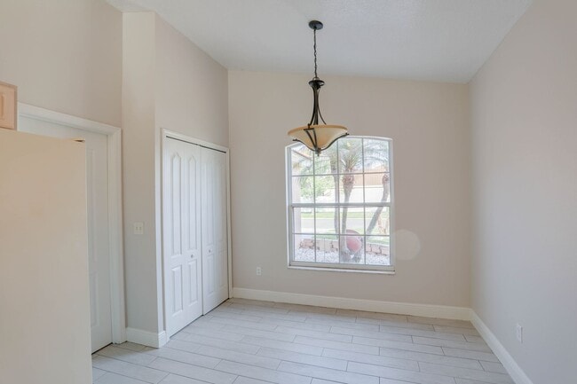 Building Photo - 31 Tuscany Pointe Ave