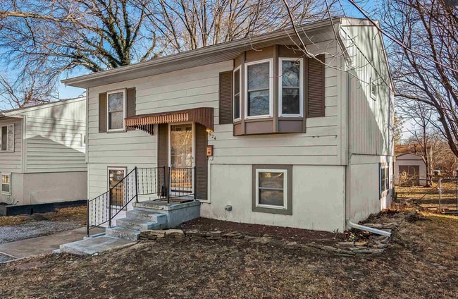 Building Photo - LOOK AT THIS GEM!  Schedule A Tour Today!!