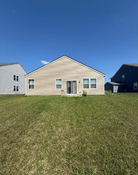 Building Photo - 206 Switchgrass Ln