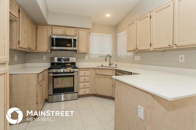 Building Photo - 6716 Rancho Santa Fe Dr
