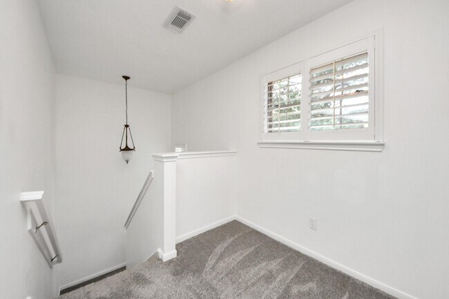 Building Photo - 22907 Copper Creek Ln