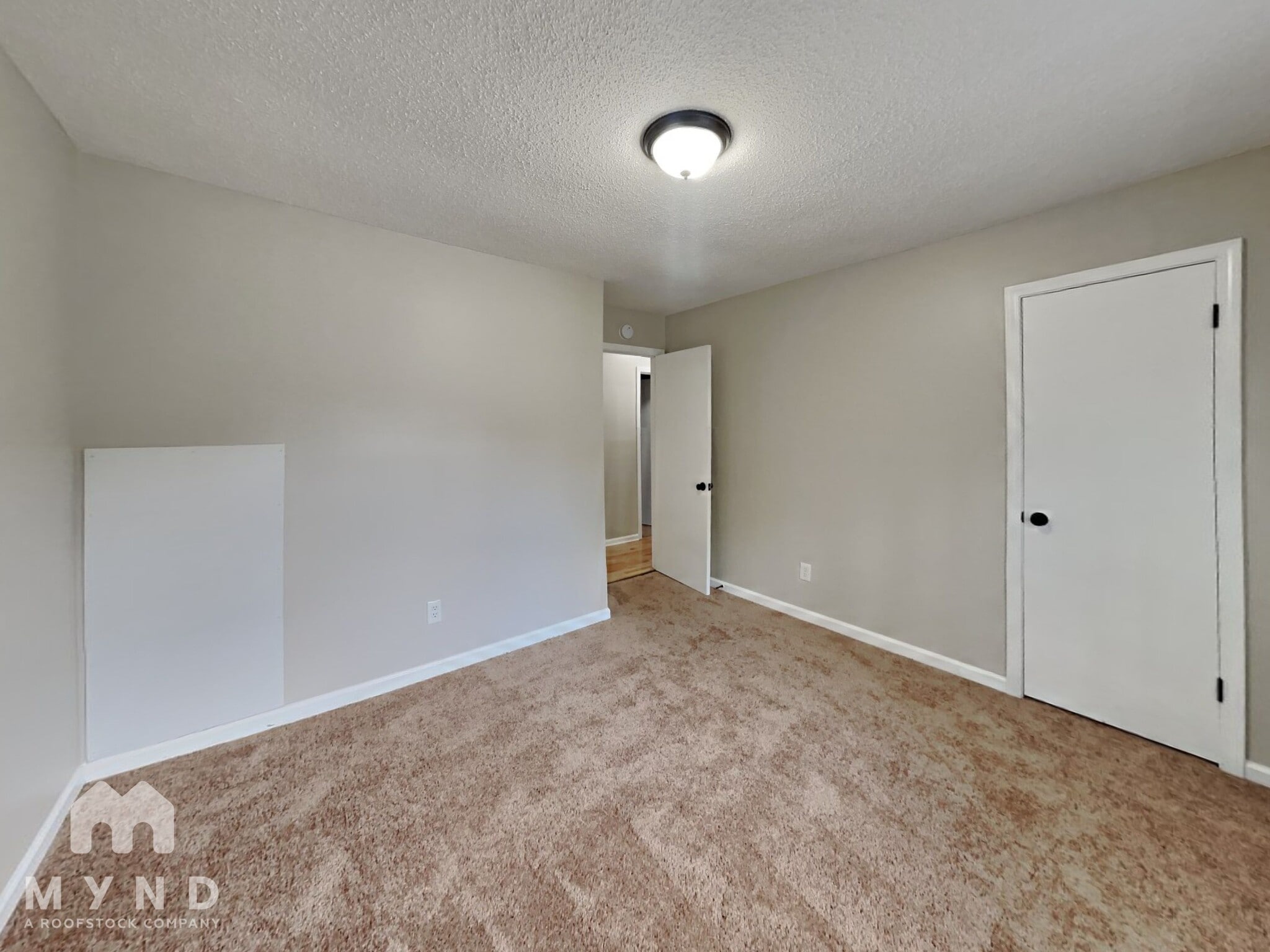 Building Photo - 258 Cove Rd