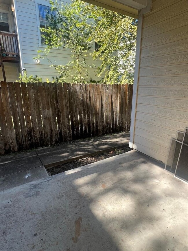 Building Photo - 5404 Martin Ave