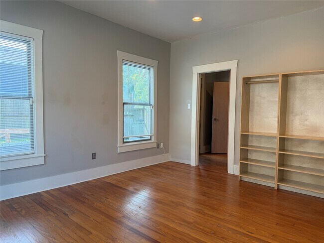 Building Photo - 4530 Walker St