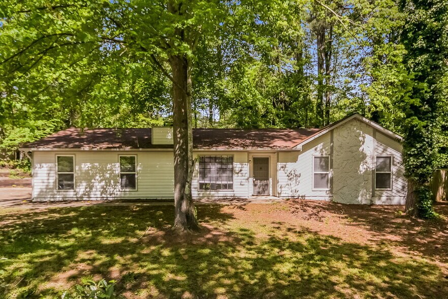 Primary Photo - 440 Creekside Ct