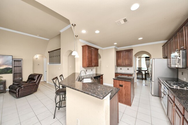 Building Photo - 28523 Pleasant Forest Dr