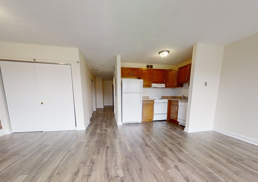 Building Photo - 1080 Boylston St