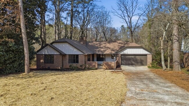 Building Photo - 2751 Cedarbrook Dr