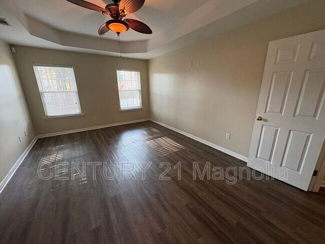 Building Photo - 338 Old Walnut Branch