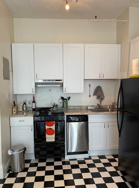 Building Photo - 394 Marlborough St