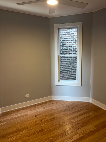 Building Photo - 1540 S Ridgeway Ave