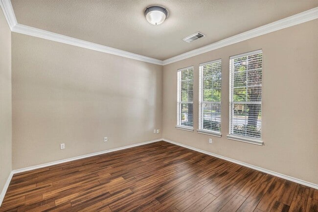 Building Photo - 3748 Pine Needle Cir
