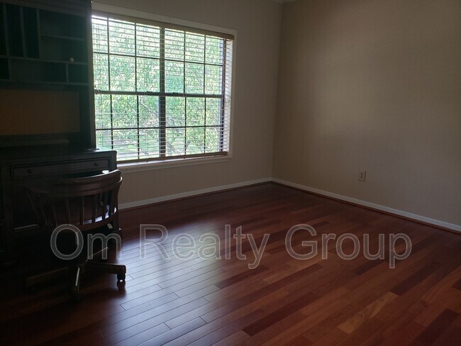 Building Photo - 12719 Reedwood Ridge Rd