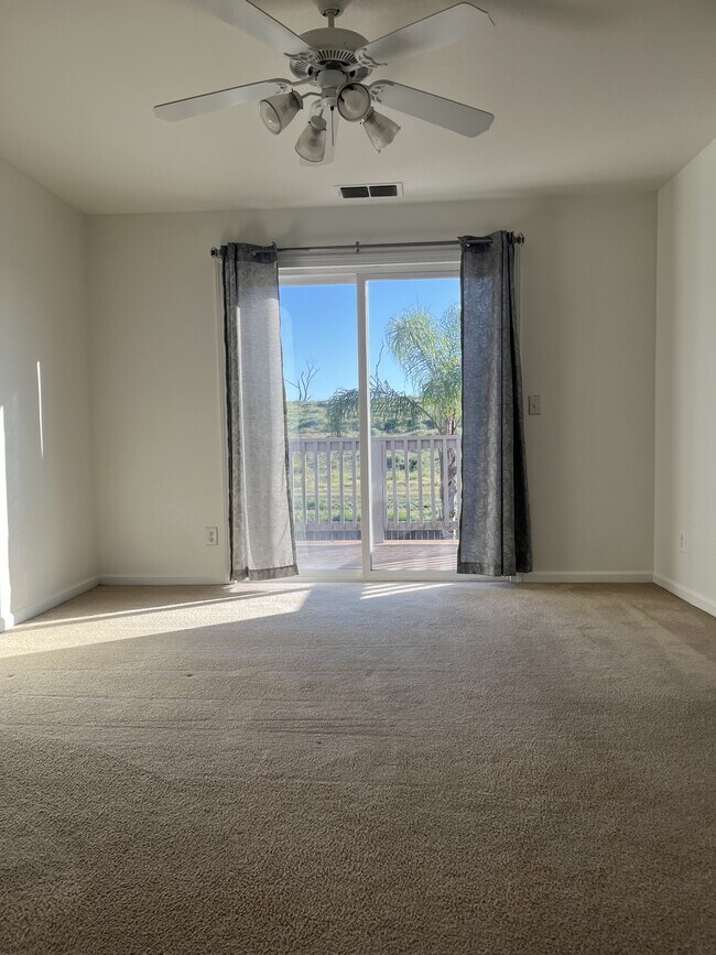 Building Photo - 2177 Stonewater Dr