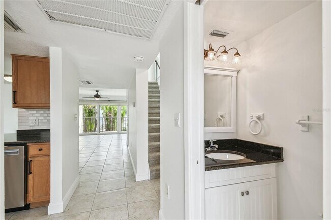 Building Photo - 7550 Sunshine Skyway Ln S