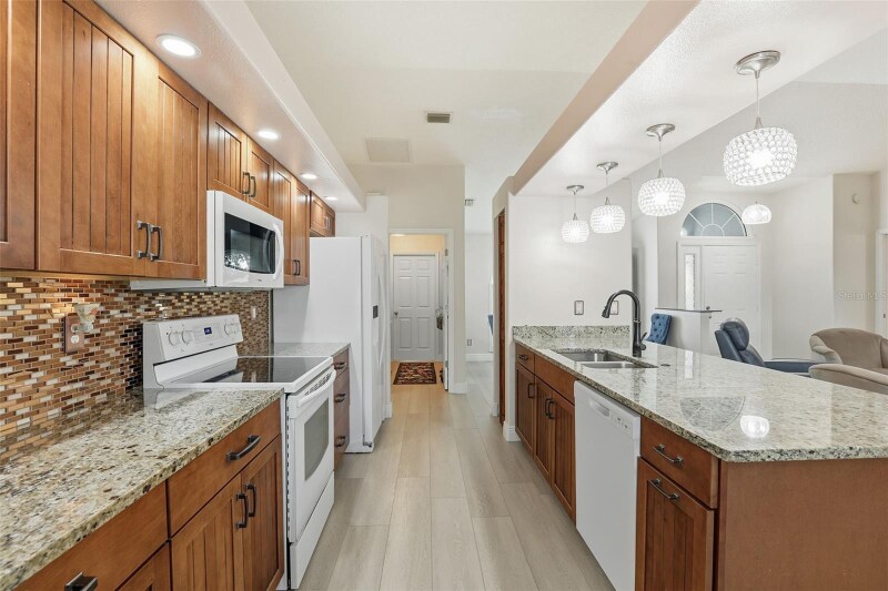 Building Photo - 6211 65th Pl E