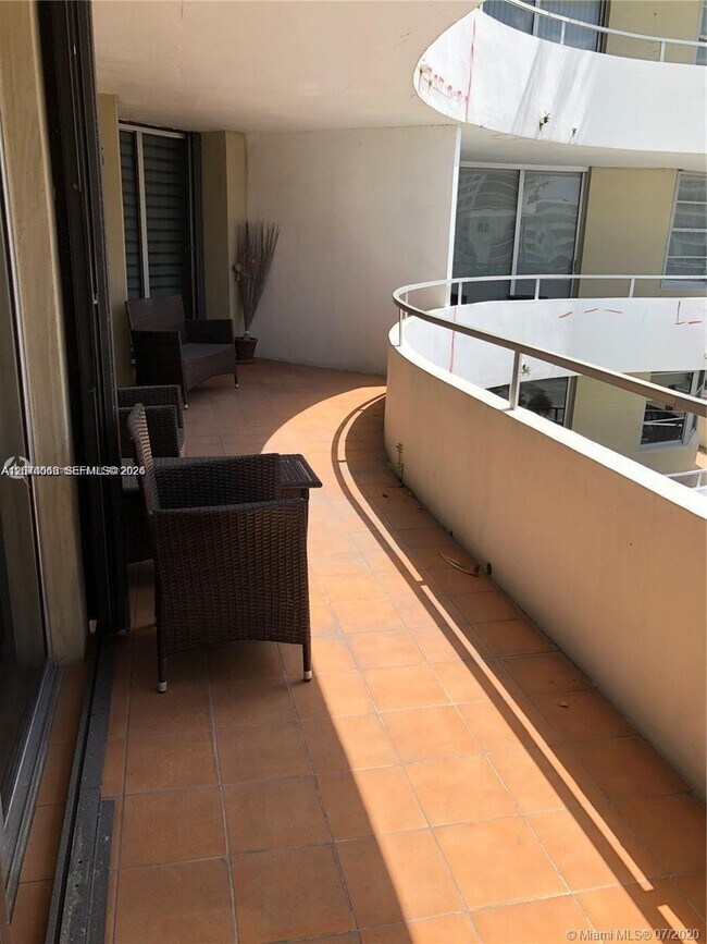Building Photo - 5555 Collins Ave