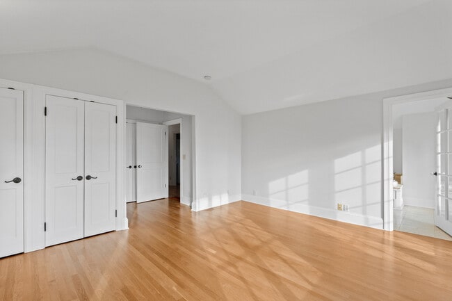 Building Photo - 1435 Newport Way