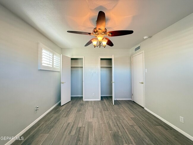 Building Photo - 10180 Saigon Dr