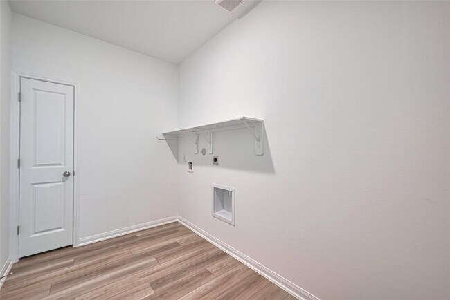 Building Photo - 20914 Cianna Crescent Trl