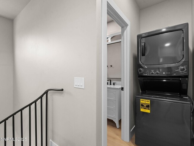 Building Photo - 1846 H St