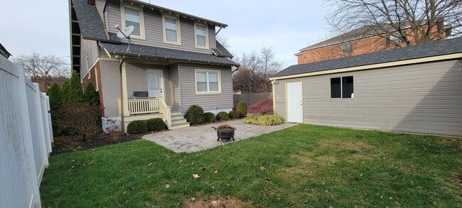 Building Photo - Oakley Home - 3 Bed, 1.5 Bath